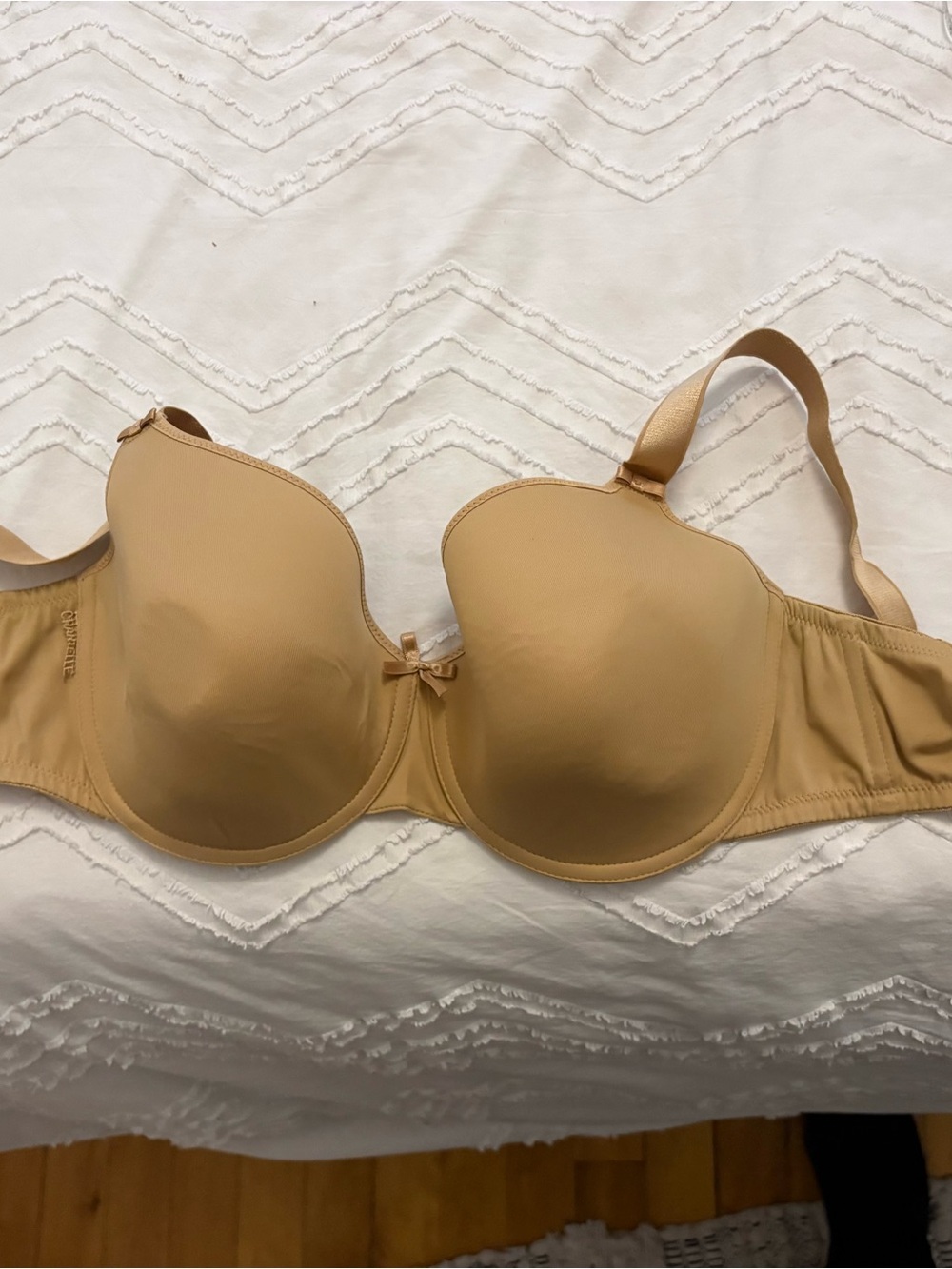 Chantelle T-Shirt Bra in Nude -34DDD NEW